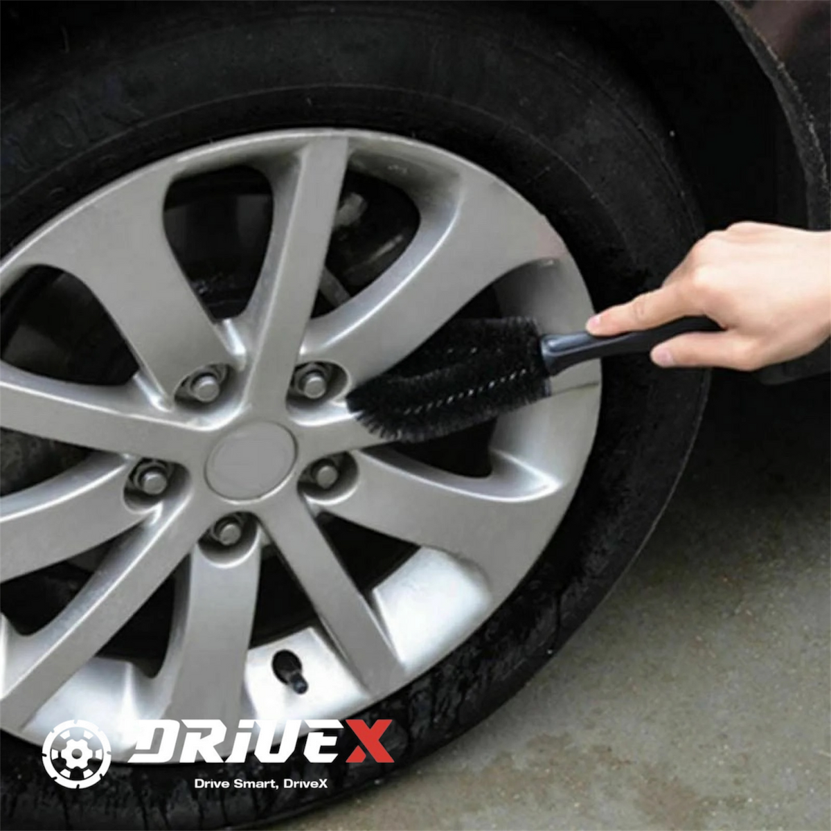 Essential Rim Brush